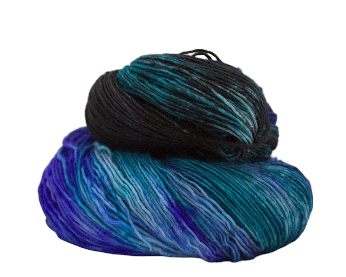 Whirlwind, Single Ply Fingering Weight Yarn (dye lot 001) - Pleasant Valley Fibers